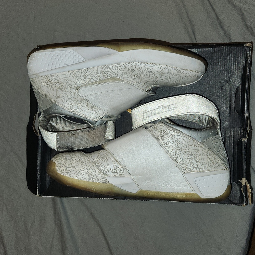 Jordan XX Laser